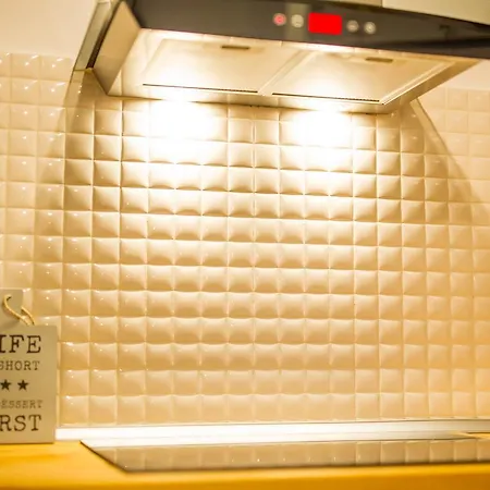 Seasons Studio Garden Апартаменти Брашов