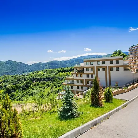 Seasons Studio Garden Апартаменти Брашов
